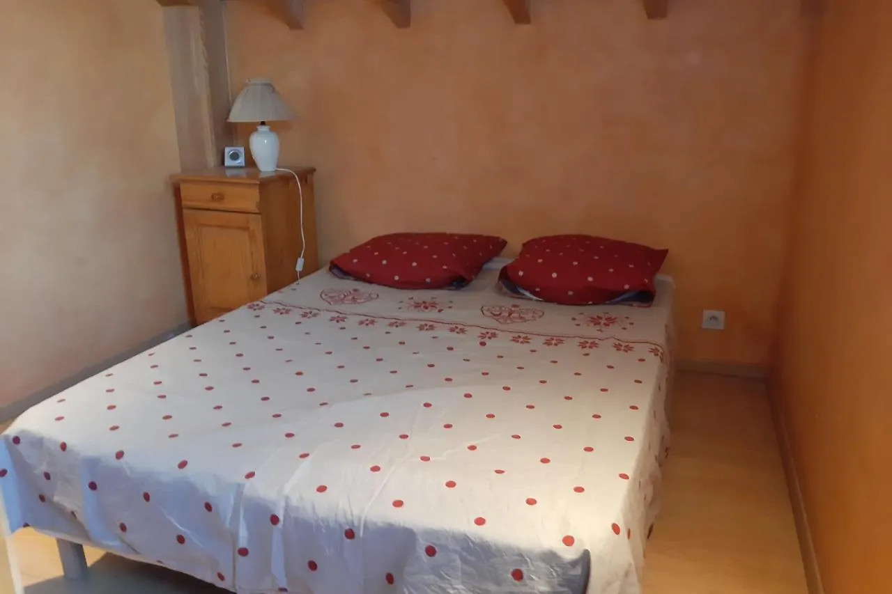 House For 6 Personns With 4 Bedrooms And 1 Bathroom La Claree Val-des-Pres 0*,